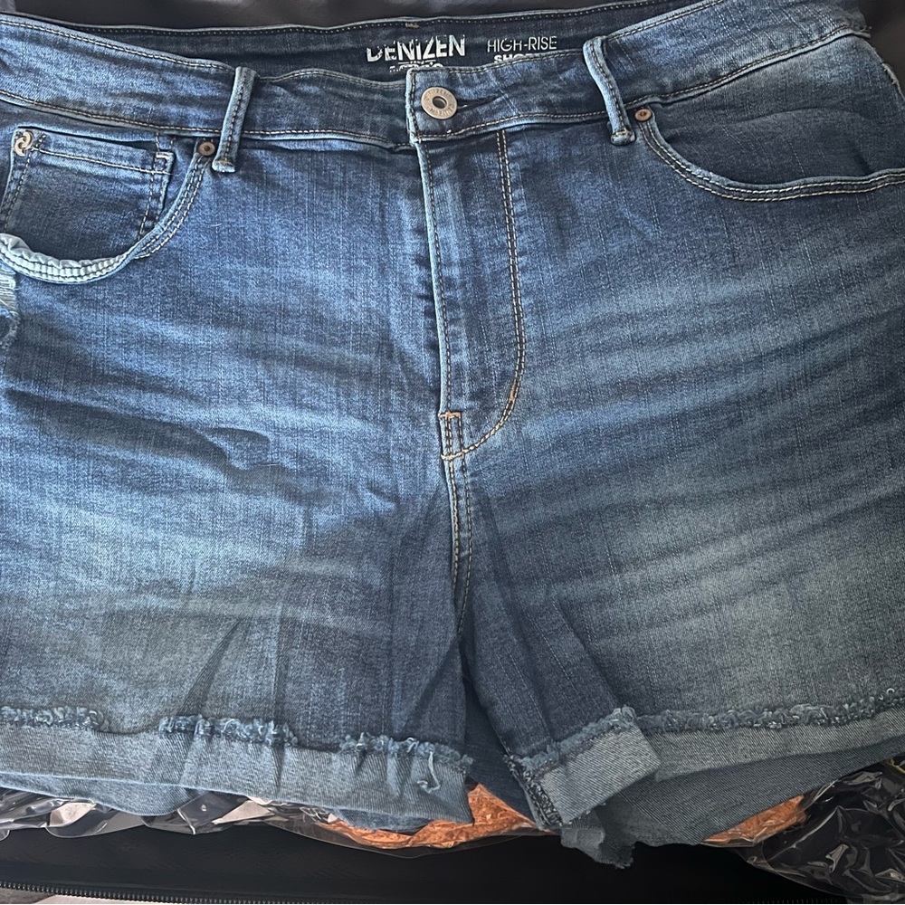 Denizen from Levi's Blue Jean Shorts Classic Cut-Off Style
